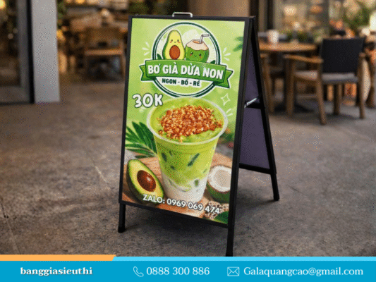 3 lý do tại sao nên chọn standee khung sắt chữ A